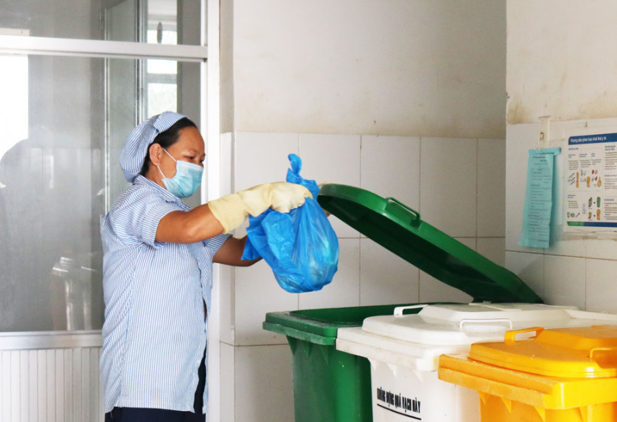 PHÂN BIỆT CHẤT THẢI NGUY HẠI VÀ CHẤT THẢI THÔNG THƯỜNG